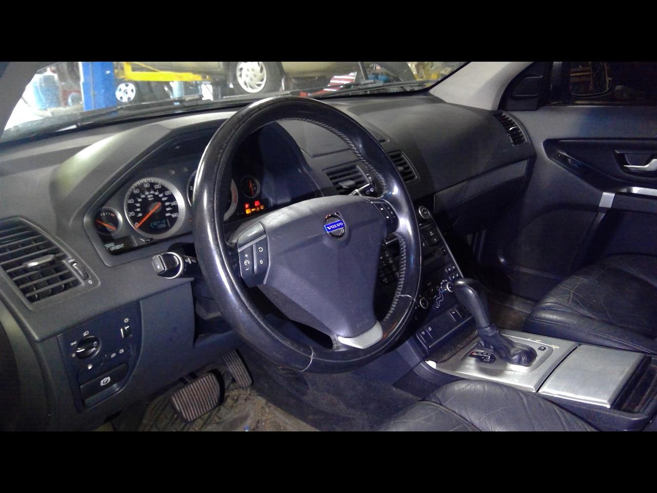 https://f005.backblazeb2.com/file/img-partshotlines-com/Inventory/NE175/Vehicle/37673_08.jpg