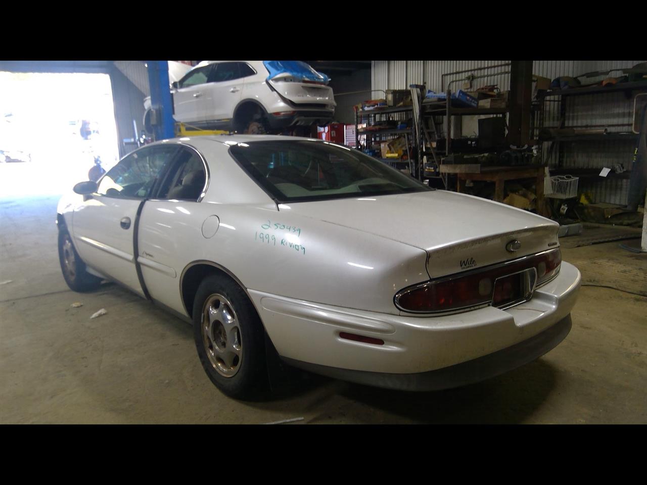 https://f005.backblazeb2.com/file/img-partshotlines-com/Inventory/NE175/Vehicle/37960_03.jpg