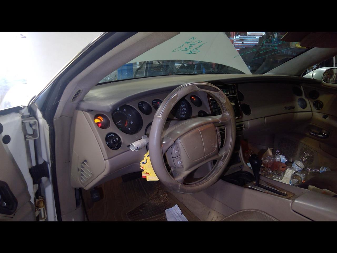https://f005.backblazeb2.com/file/img-partshotlines-com/Inventory/NE175/Vehicle/37960_08.jpg