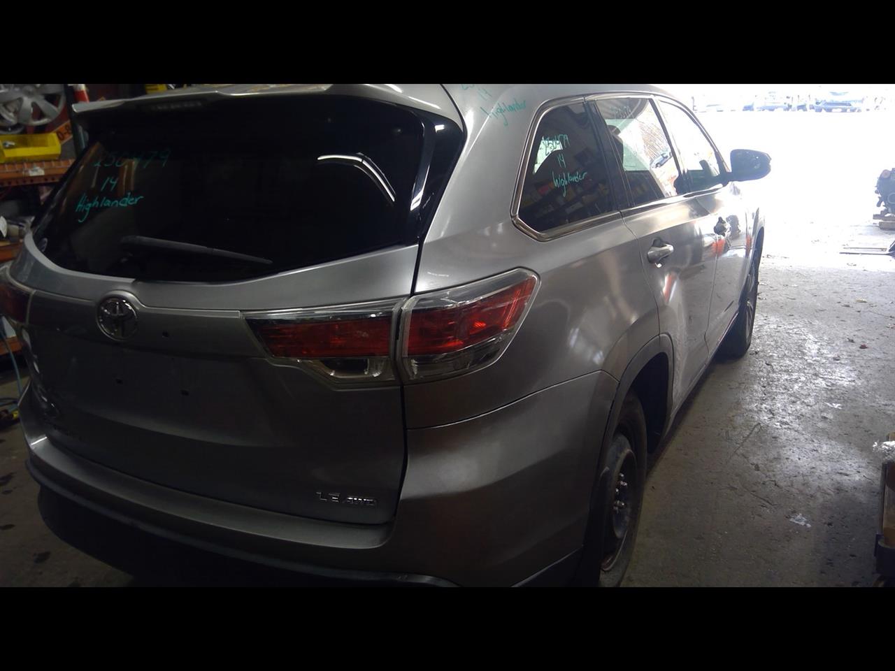 https://f005.backblazeb2.com/file/img-partshotlines-com/Inventory/NE175/Vehicle/38233_03.jpg