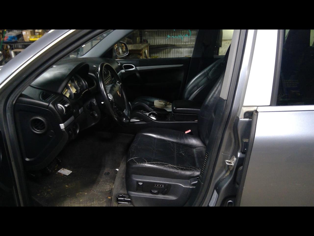 https://f005.backblazeb2.com/file/img-partshotlines-com/Inventory/NE175/Vehicle/38298_05.jpg