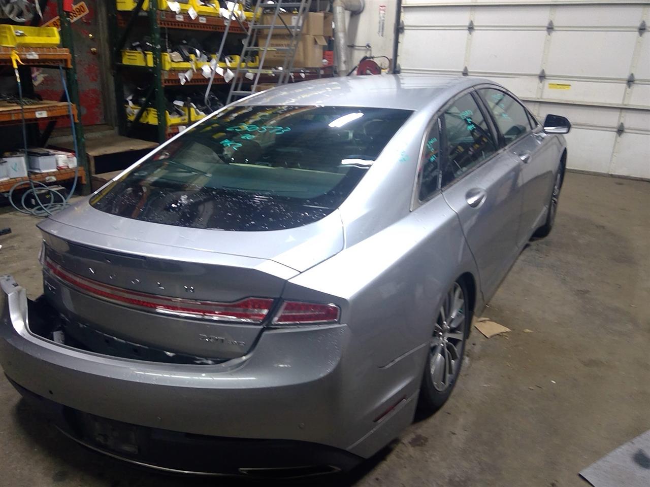 https://f005.backblazeb2.com/file/img-partshotlines-com/Inventory/NE175/Vehicle/38697_03.jpg