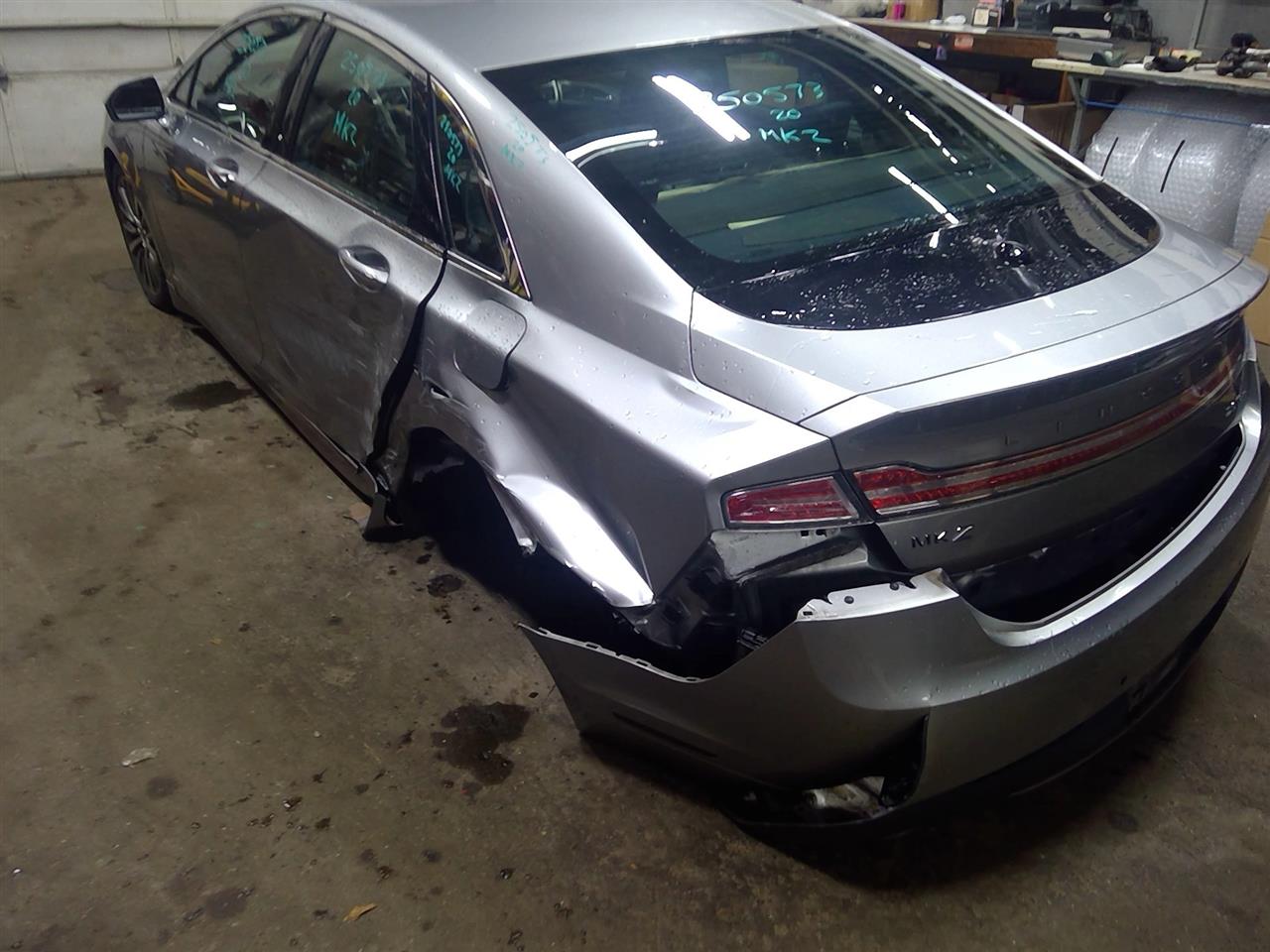 https://f005.backblazeb2.com/file/img-partshotlines-com/Inventory/NE175/Vehicle/38697_04.jpg