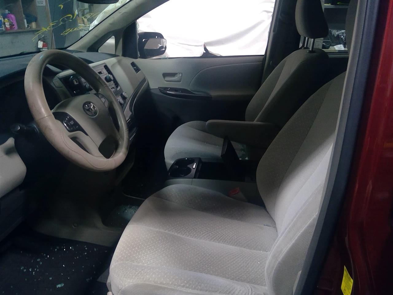 https://f005.backblazeb2.com/file/img-partshotlines-com/Inventory/NE175/Vehicle/38770_05.jpg