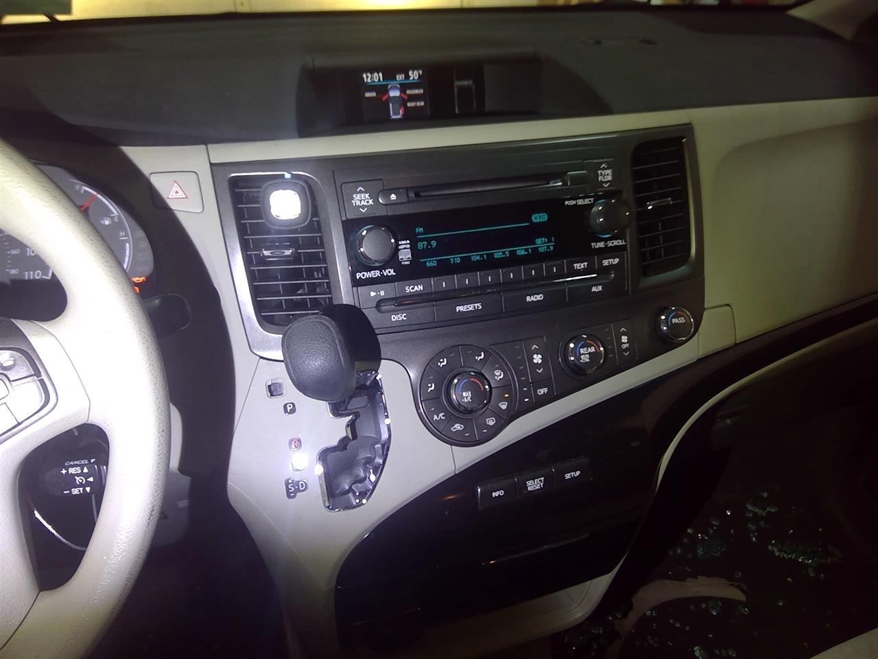 https://f005.backblazeb2.com/file/img-partshotlines-com/Inventory/NE175/Vehicle/38770_10.jpg