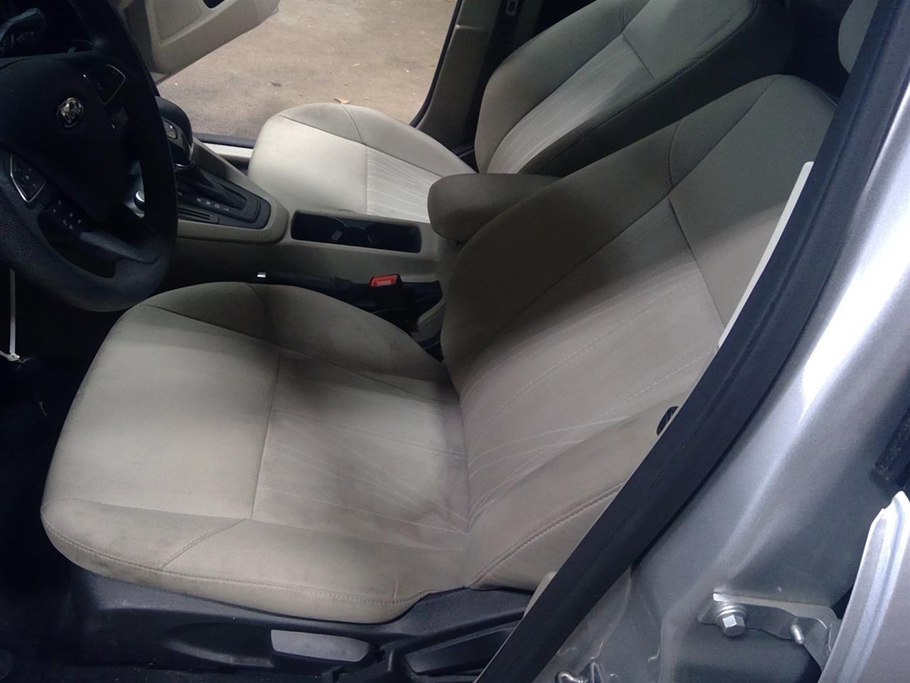 https://f005.backblazeb2.com/file/img-partshotlines-com/Inventory/NE175/Vehicle/38861_09.jpg
