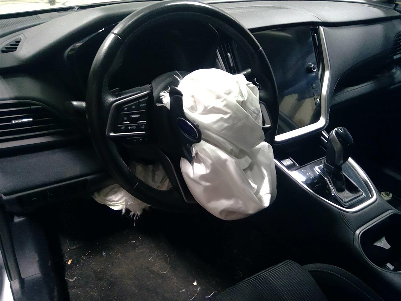 https://f005.backblazeb2.com/file/img-partshotlines-com/Inventory/NE175/Vehicle/38875_11.jpg
