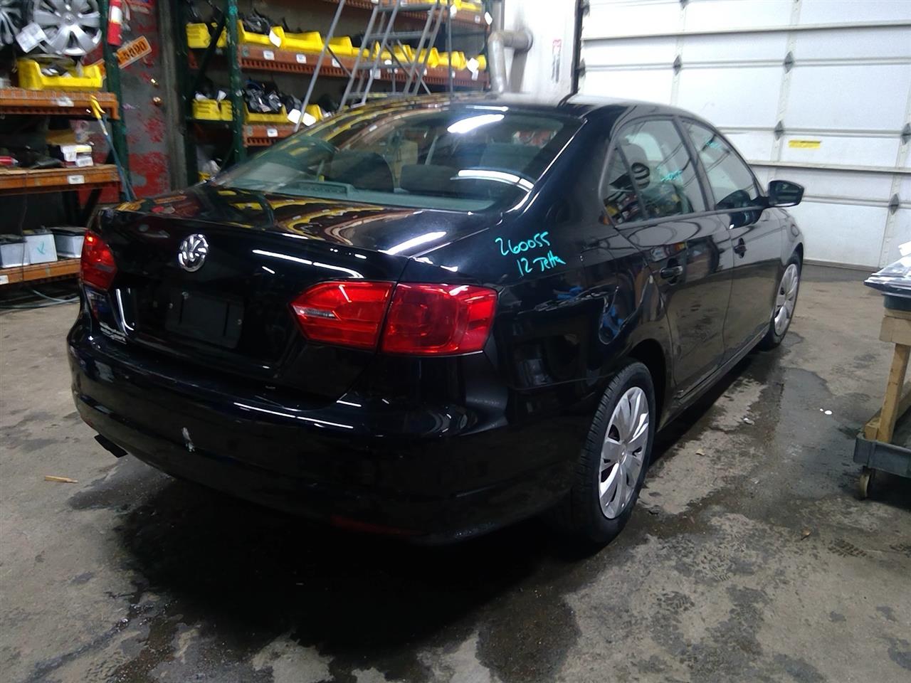 https://f005.backblazeb2.com/file/img-partshotlines-com/Inventory/NE175/Vehicle/39145_03.jpg