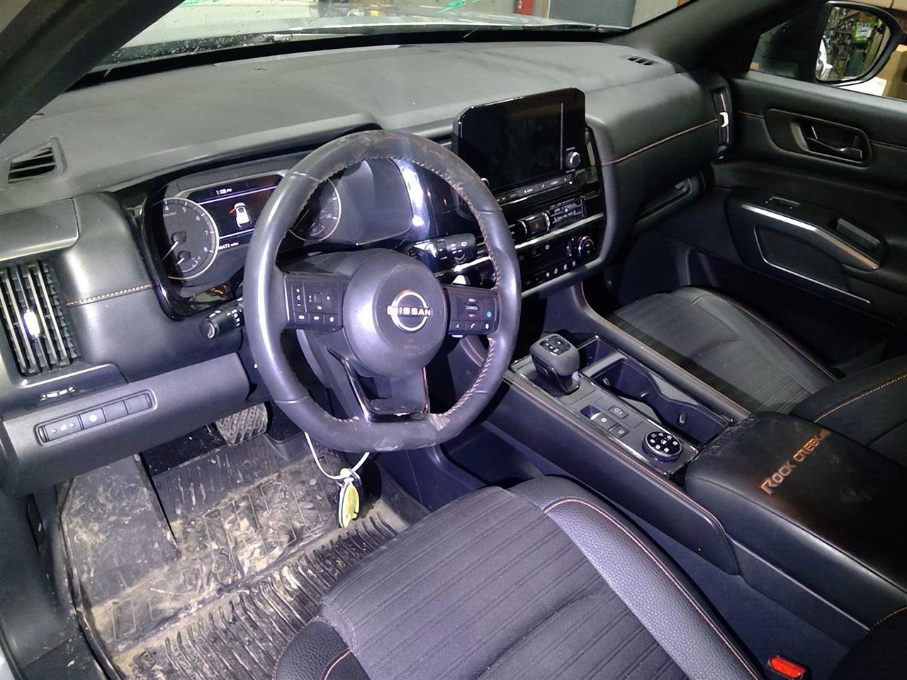https://f005.backblazeb2.com/file/img-partshotlines-com/Inventory/NE175/Vehicle/39195_07.jpg