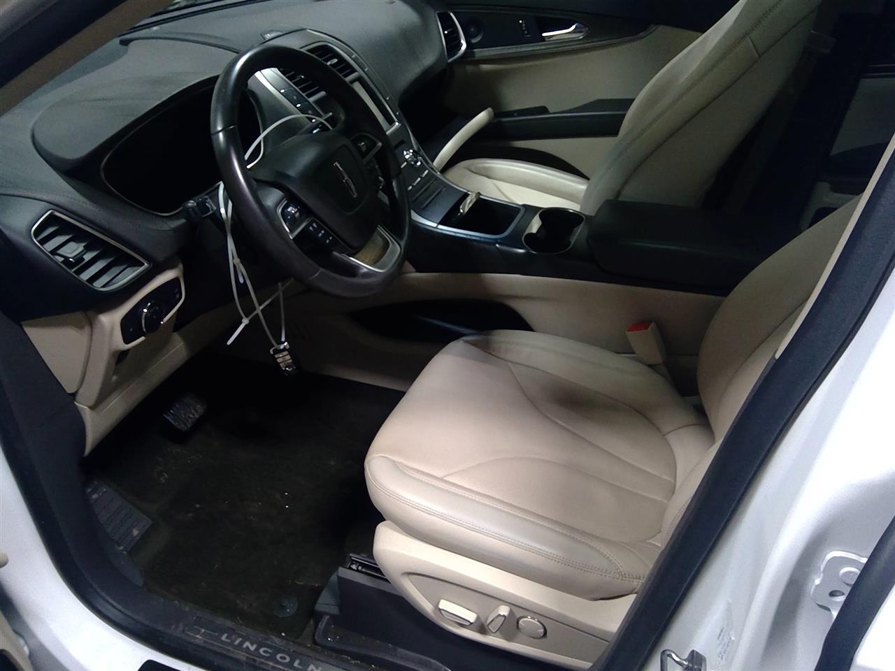 https://f005.backblazeb2.com/file/img-partshotlines-com/Inventory/NE175/Vehicle/39257_06.jpg
