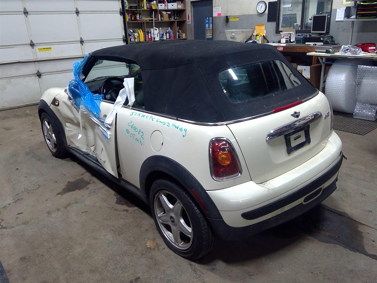 https://f005.backblazeb2.com/file/img-partshotlines-com/Inventory/NE175/Vehicle/39352_04.jpg