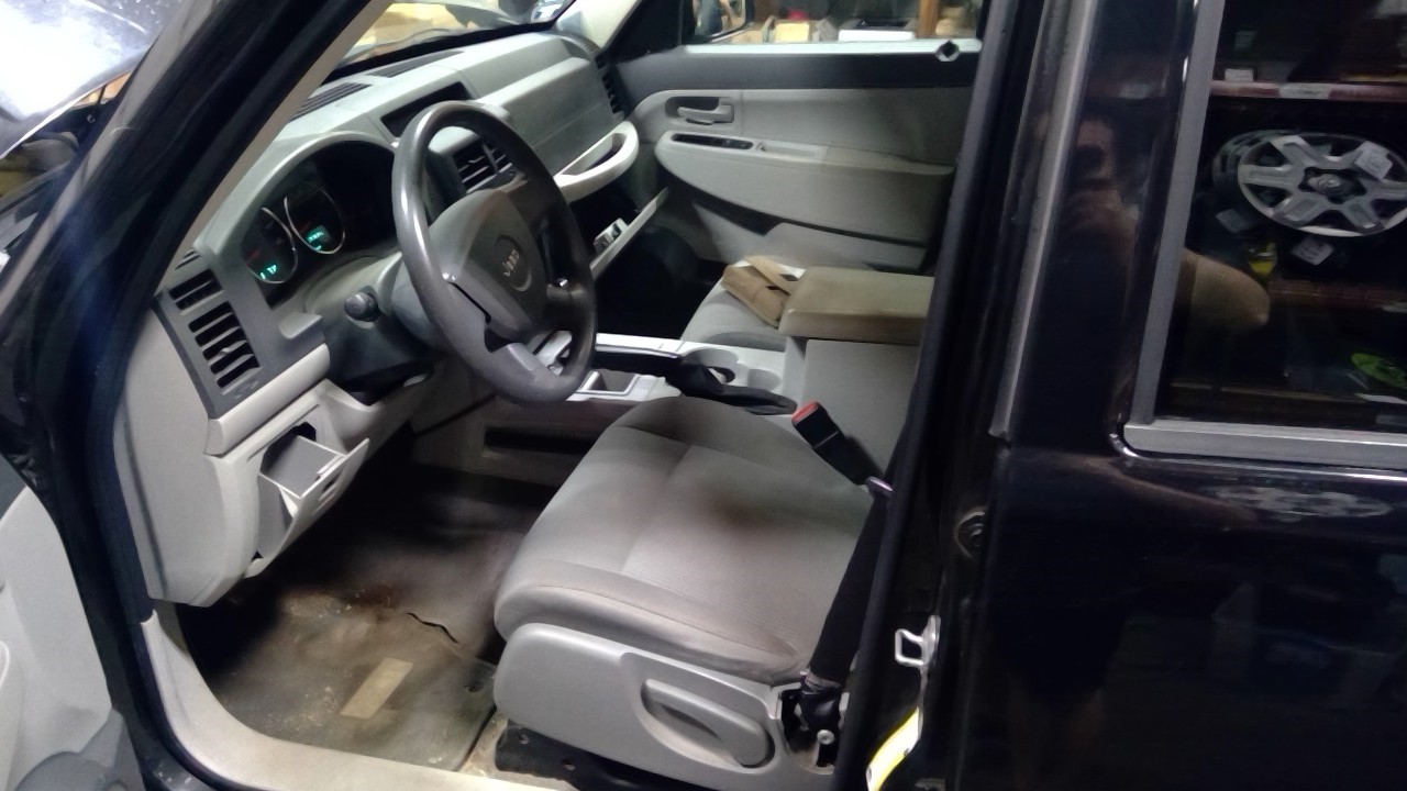 https://f005.backblazeb2.com/file/img-partshotlines-com/Inventory/NE175/Vehicle/39946_06.jpg