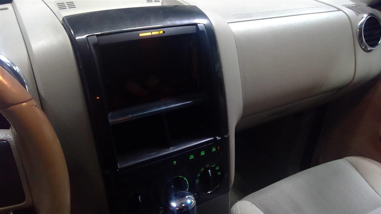 https://f005.backblazeb2.com/file/img-partshotlines-com/Inventory/NE175/Vehicle/39956_08.jpg