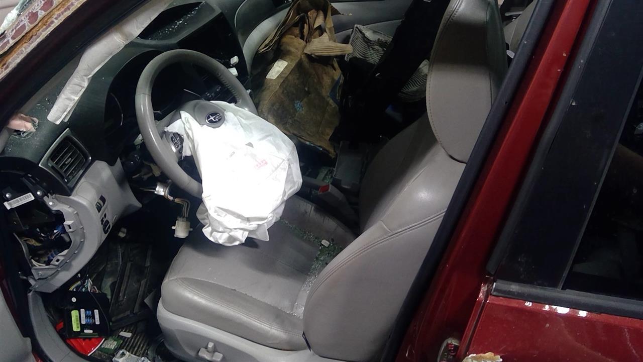 https://f005.backblazeb2.com/file/img-partshotlines-com/Inventory/NE175/Vehicle/40065_05.jpg
