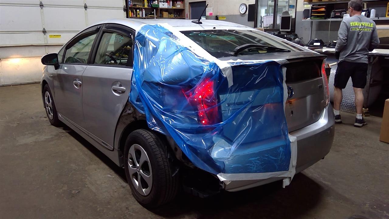 https://f005.backblazeb2.com/file/img-partshotlines-com/Inventory/NE175/Vehicle/40394_04.jpg