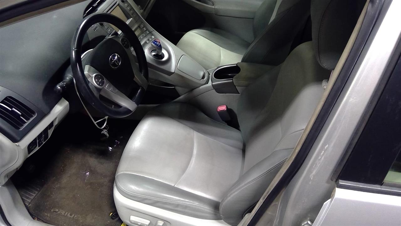 https://f005.backblazeb2.com/file/img-partshotlines-com/Inventory/NE175/Vehicle/40394_05.jpg