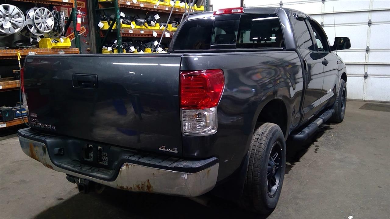 https://f005.backblazeb2.com/file/img-partshotlines-com/Inventory/NE175/Vehicle/40484_03.jpg