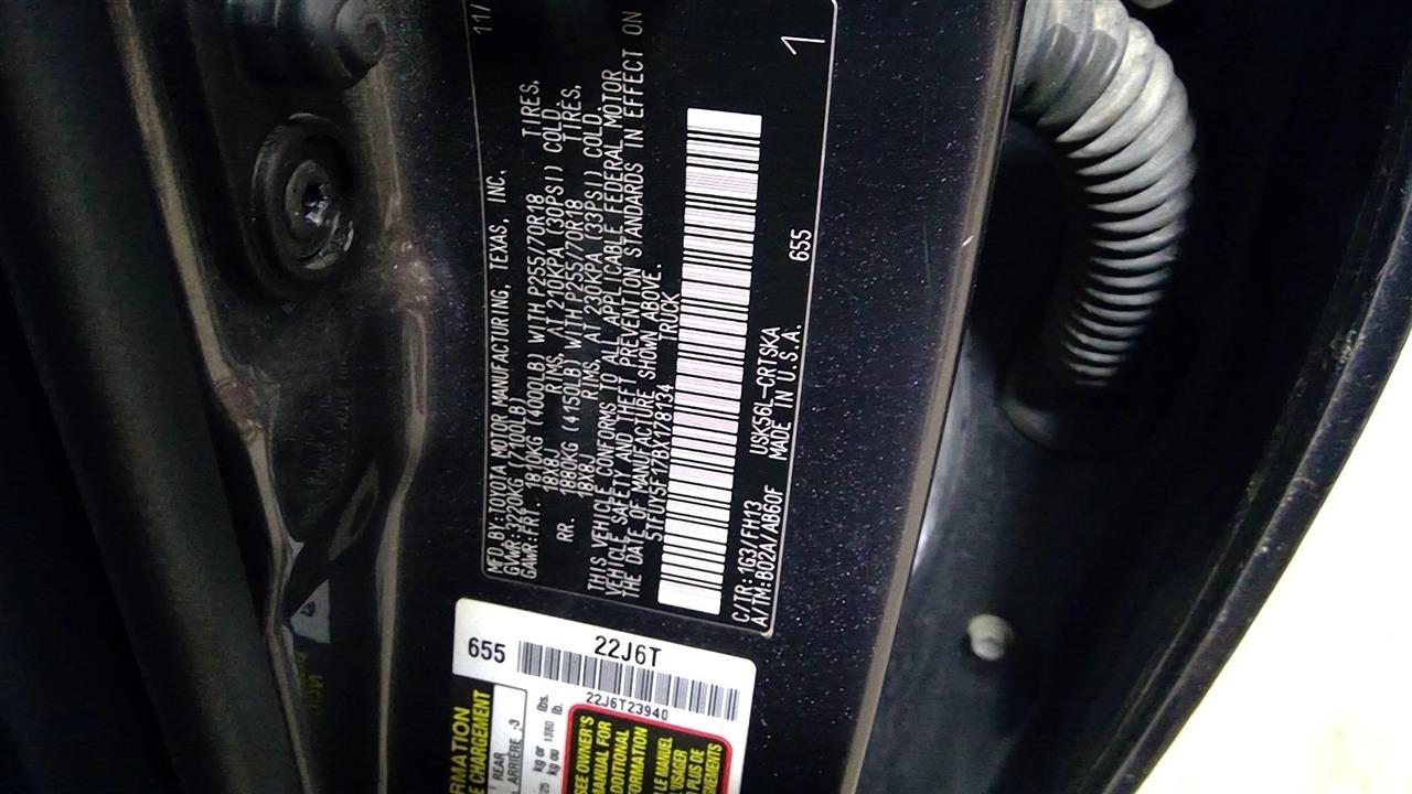 https://f005.backblazeb2.com/file/img-partshotlines-com/Inventory/NE175/Vehicle/40484_06.jpg