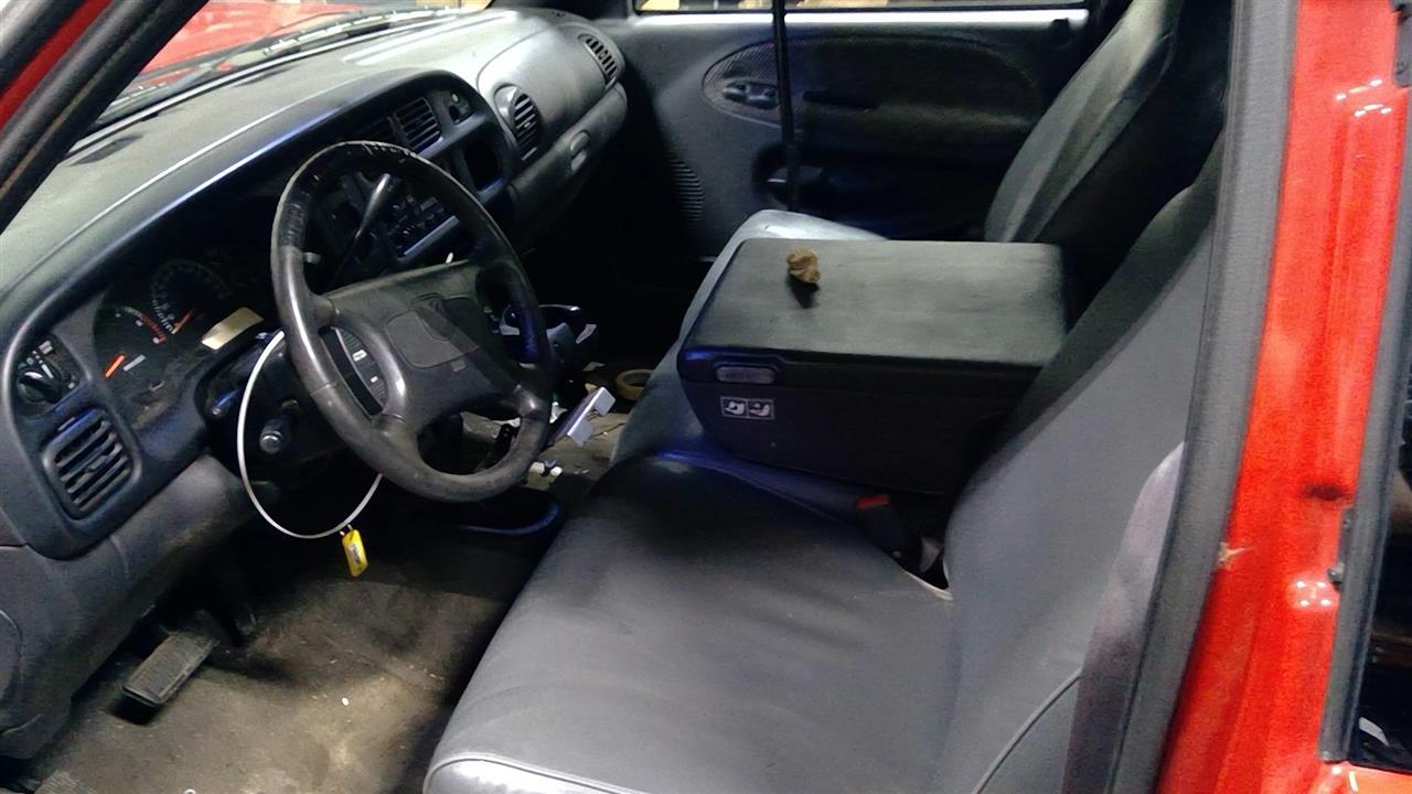 https://f005.backblazeb2.com/file/img-partshotlines-com/Inventory/NE175/Vehicle/40636_05.jpg