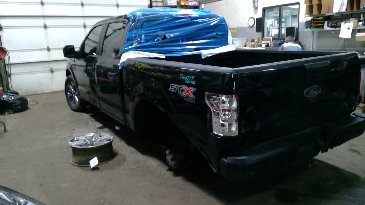 https://f005.backblazeb2.com/file/img-partshotlines-com/Inventory/NE175/Vehicle/41194_04.jpg