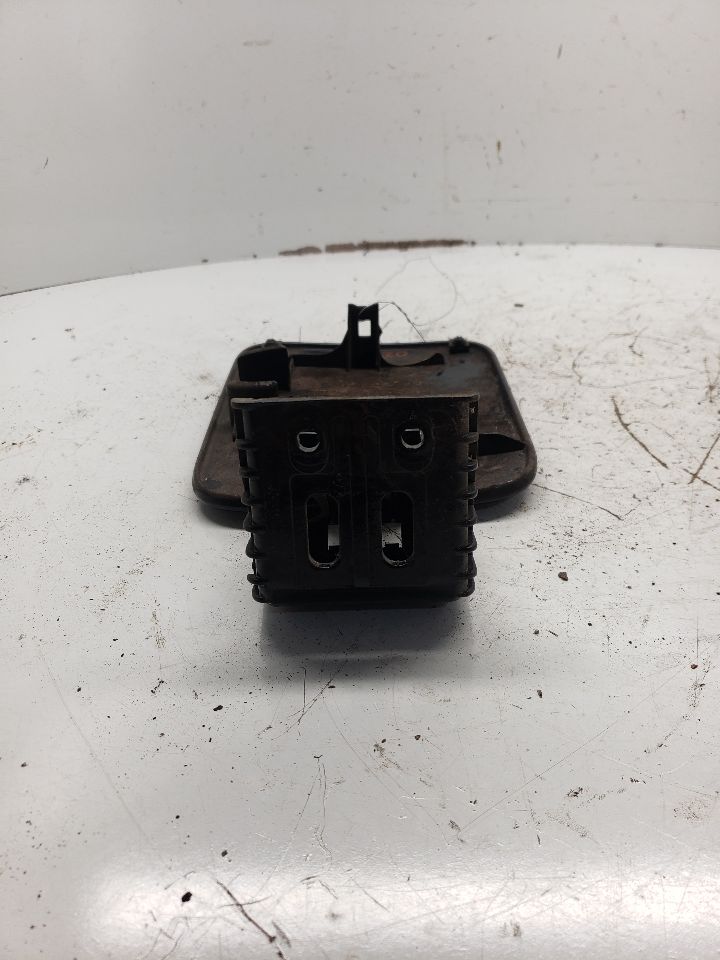 https://f005.backblazeb2.com/file/img-partshotlines-com/Inventory/NE179/Inventory/1082716_05.jpg