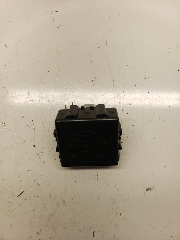 https://f005.backblazeb2.com/file/img-partshotlines-com/Inventory/NE179/Inventory/1095429_02.jpg
