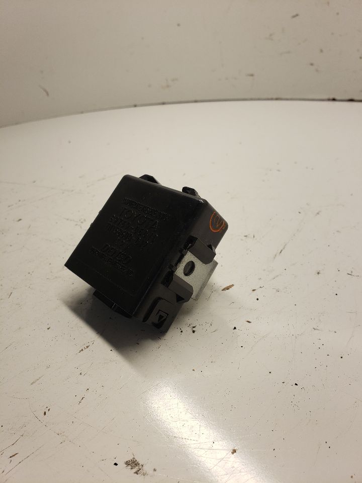 https://f005.backblazeb2.com/file/img-partshotlines-com/Inventory/NE179/Inventory/1095429_03.jpg