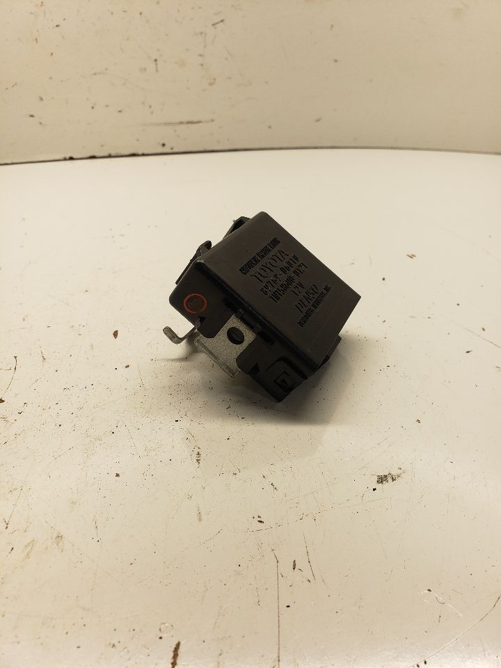 https://f005.backblazeb2.com/file/img-partshotlines-com/Inventory/NE179/Inventory/1095429_04.jpg