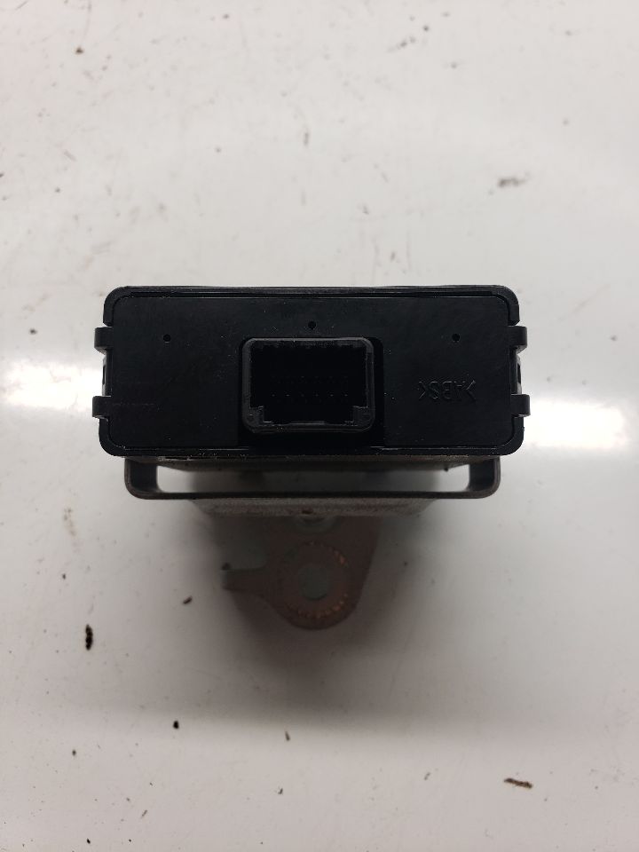 https://f005.backblazeb2.com/file/img-partshotlines-com/Inventory/NE179/Inventory/1095429_08.jpg