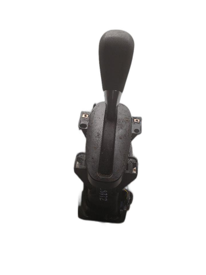 https://f005.backblazeb2.com/file/img-partshotlines-com/Inventory/NE179/Inventory/1171851_02.jpg