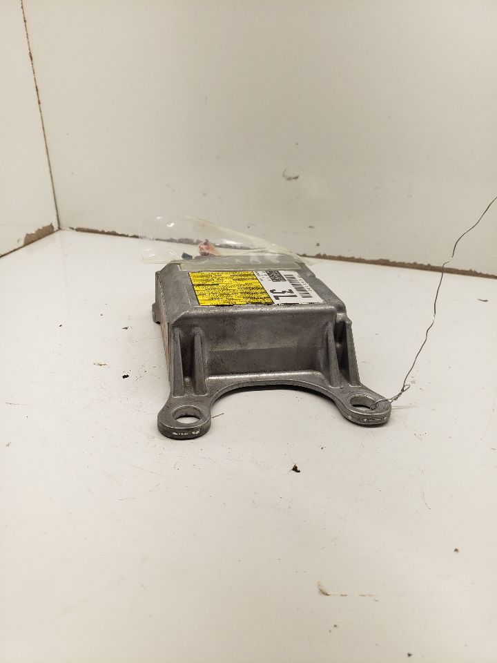 https://f005.backblazeb2.com/file/img-partshotlines-com/Inventory/NE179/Inventory/1251141_03.jpg