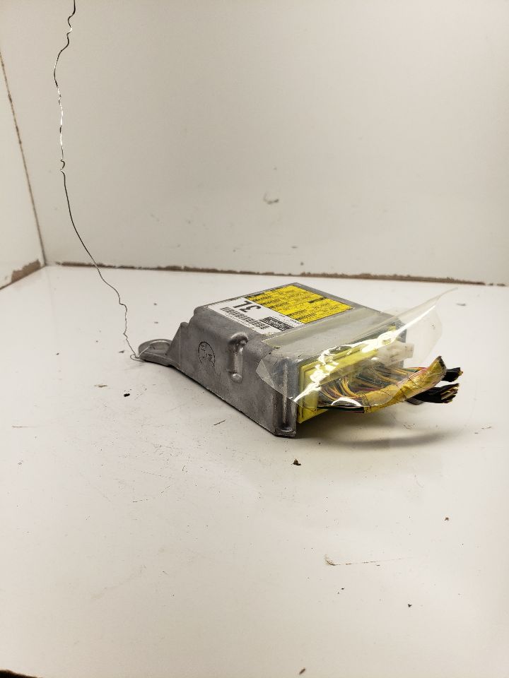 https://f005.backblazeb2.com/file/img-partshotlines-com/Inventory/NE179/Inventory/1251141_04.jpg