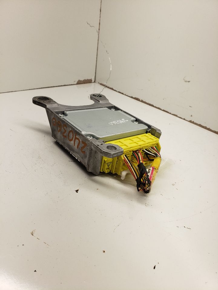 https://f005.backblazeb2.com/file/img-partshotlines-com/Inventory/NE179/Inventory/1251141_06.jpg