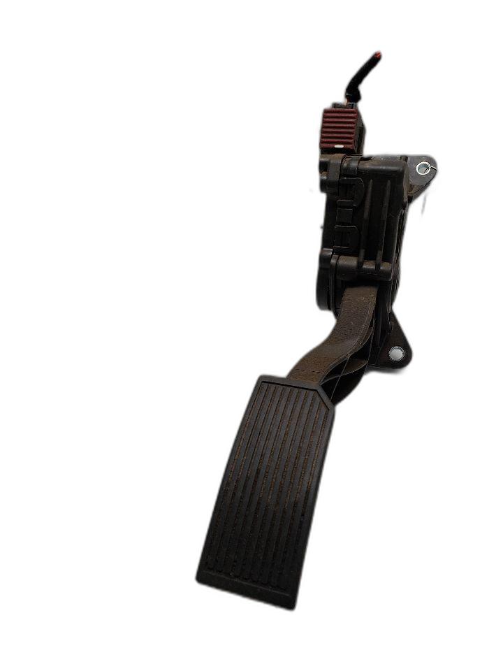 https://f005.backblazeb2.com/file/img-partshotlines-com/Inventory/NE179/Inventory/1311613_01.jpg