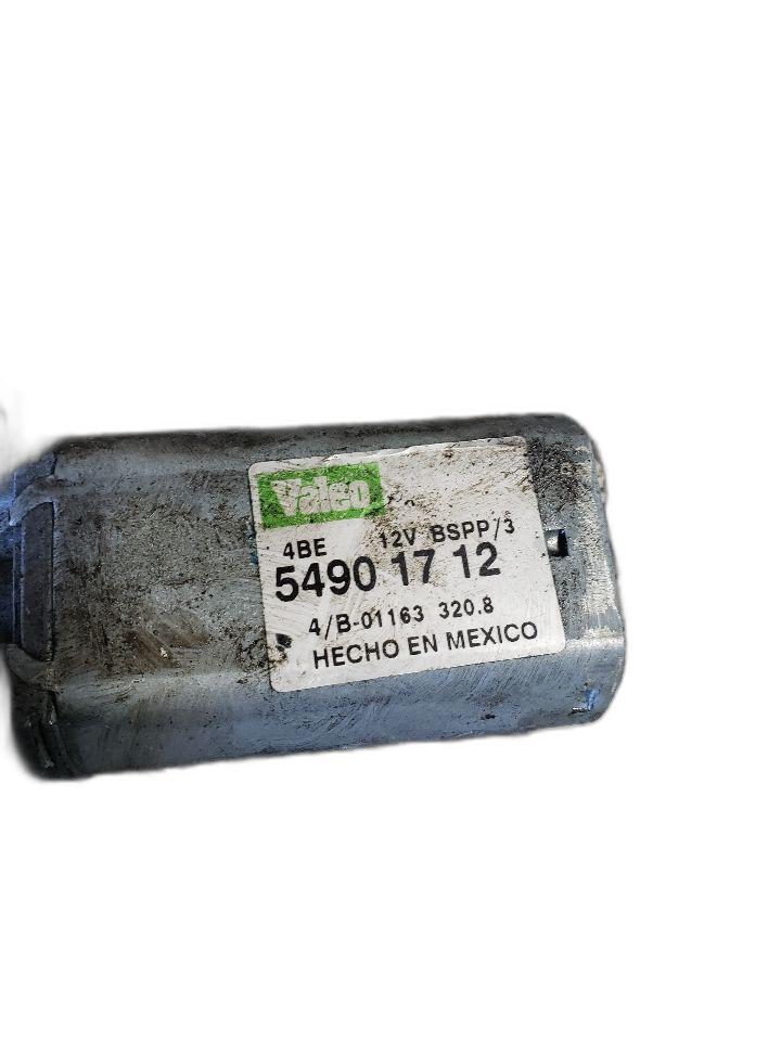 https://f005.backblazeb2.com/file/img-partshotlines-com/Inventory/NE179/Inventory/1323819_05.jpg