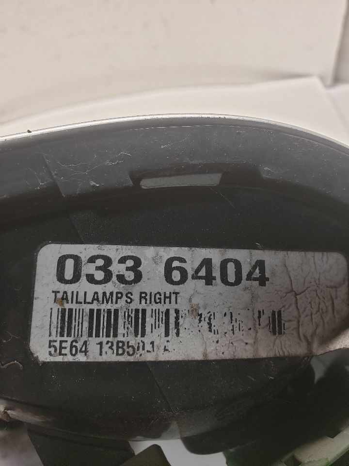https://f005.backblazeb2.com/file/img-partshotlines-com/Inventory/NE179/Inventory/1417351_04.jpg