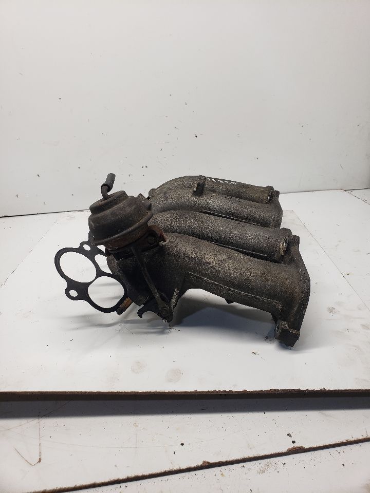 https://f005.backblazeb2.com/file/img-partshotlines-com/Inventory/NE179/Inventory/940688_04.jpg