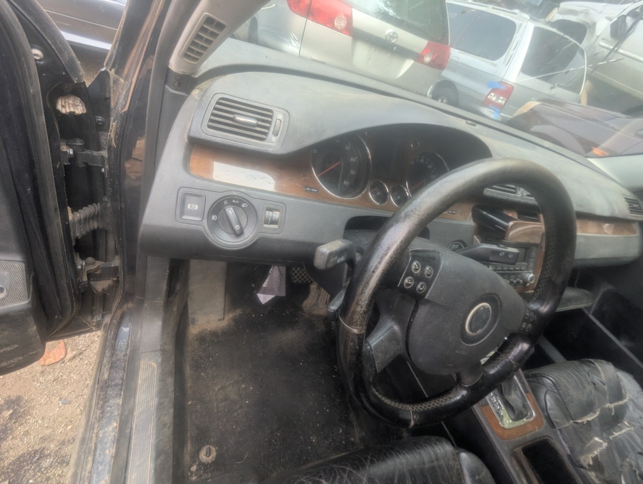 https://f005.backblazeb2.com/file/img-partshotlines-com/Inventory/NE179/Vehicle/62563_03.jpg