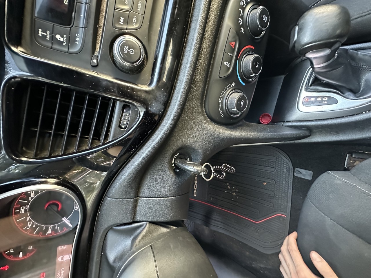 https://f005.backblazeb2.com/file/img-partshotlines-com/Inventory/NE179/Vehicle/62714_05.jpg