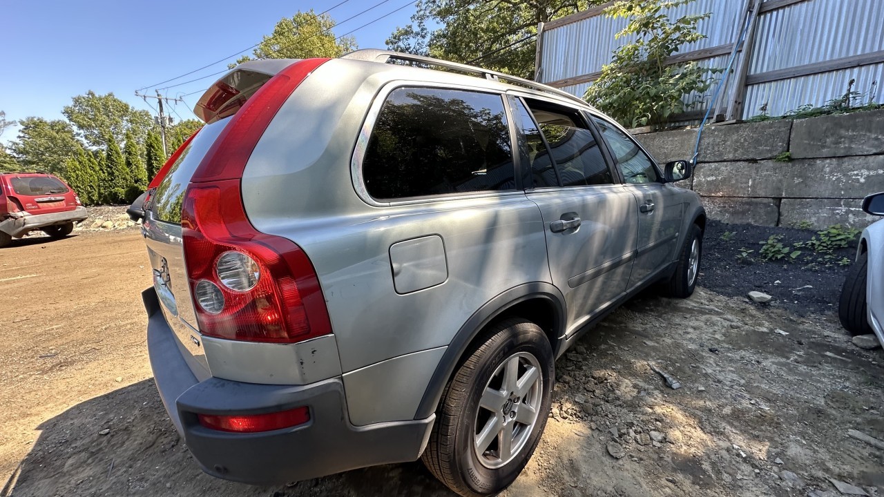 https://f005.backblazeb2.com/file/img-partshotlines-com/Inventory/NE179/Vehicle/62947_08.jpg