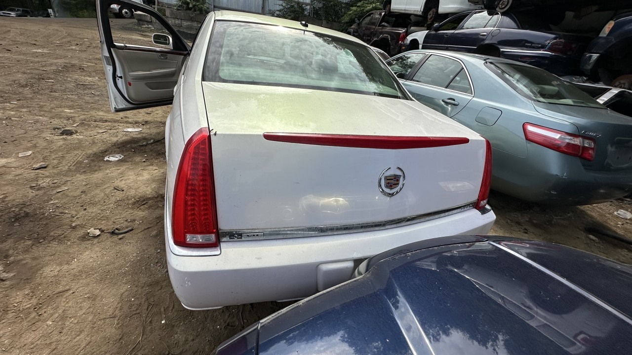 https://f005.backblazeb2.com/file/img-partshotlines-com/Inventory/NE179/Vehicle/63006_08.jpg