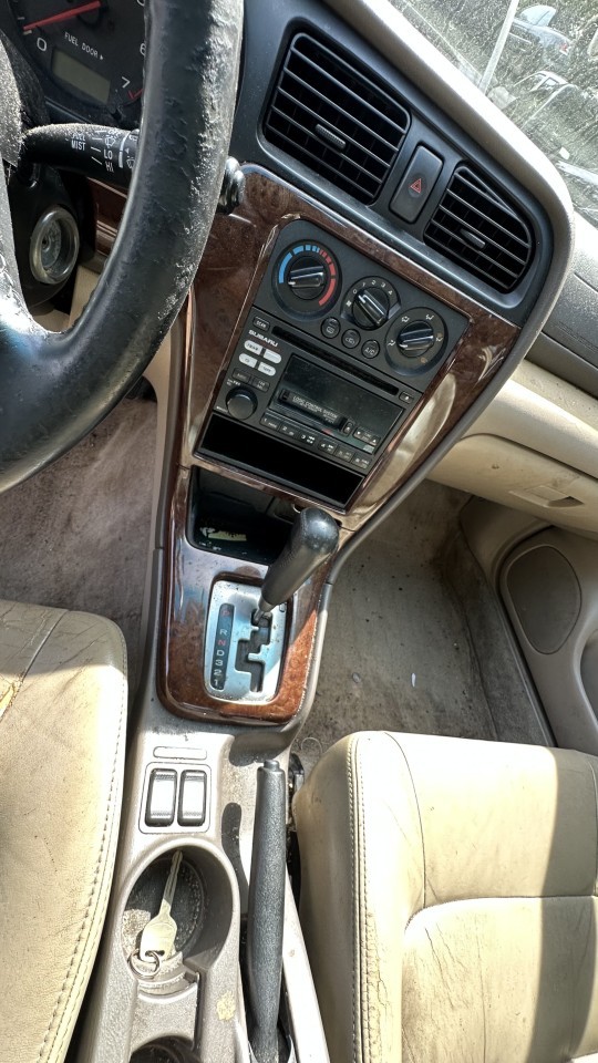 https://f005.backblazeb2.com/file/img-partshotlines-com/Inventory/NE179/Vehicle/63009_02.jpg