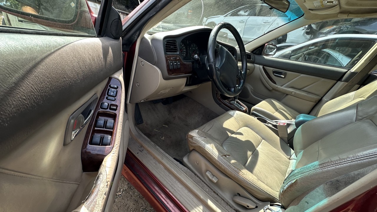 https://f005.backblazeb2.com/file/img-partshotlines-com/Inventory/NE179/Vehicle/63009_10.jpg