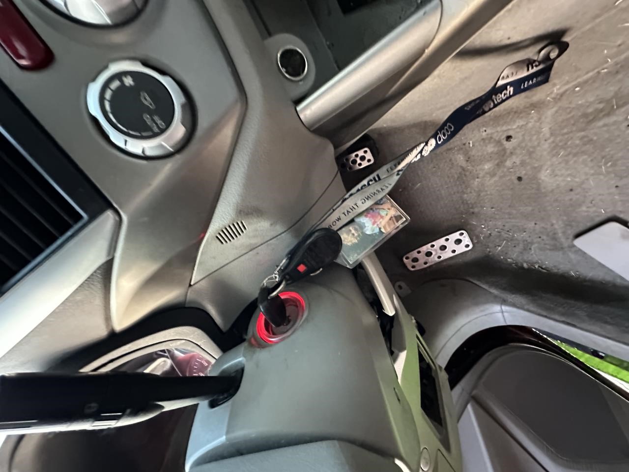 https://f005.backblazeb2.com/file/img-partshotlines-com/Inventory/NE179/Vehicle/63129_10.jpg