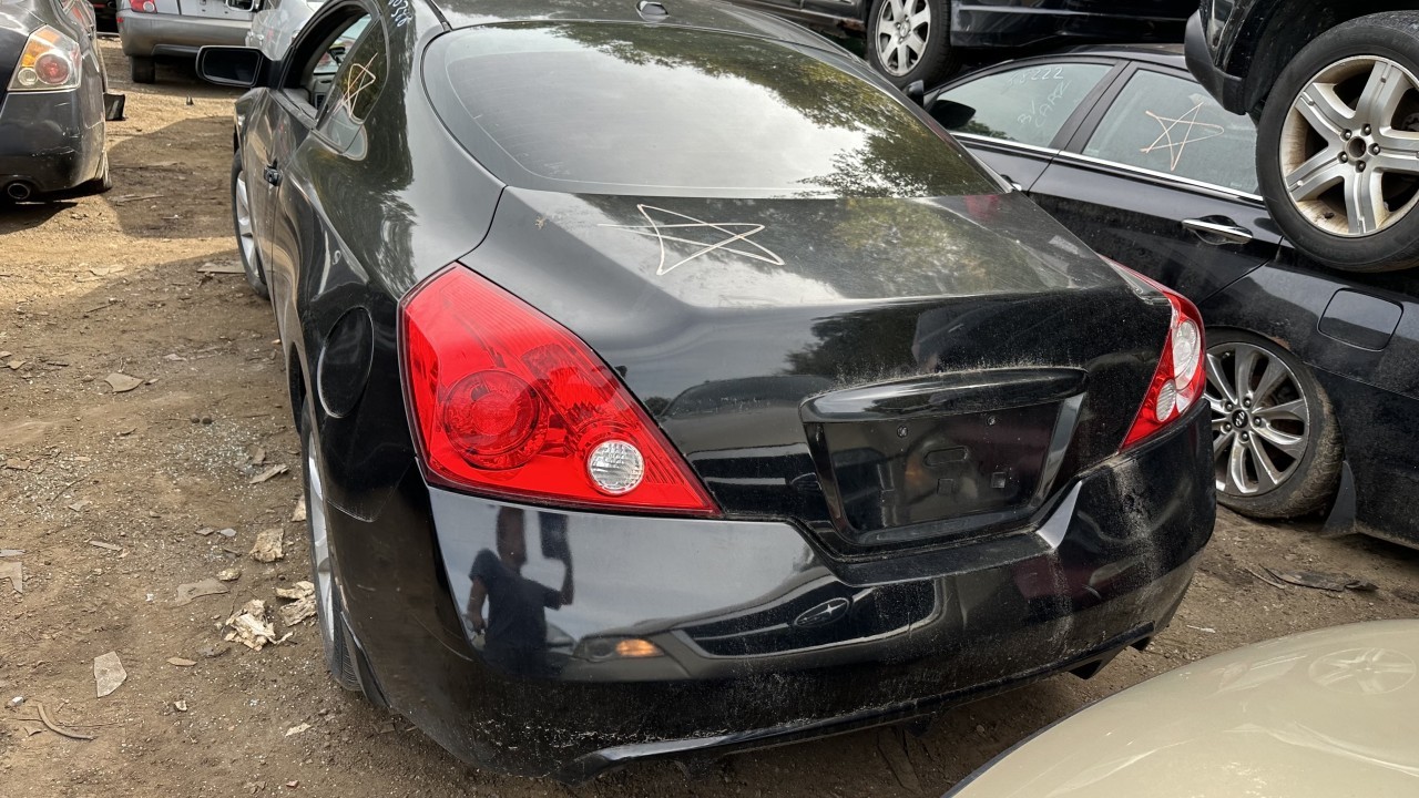 https://f005.backblazeb2.com/file/img-partshotlines-com/Inventory/NE179/Vehicle/63617_02.jpg