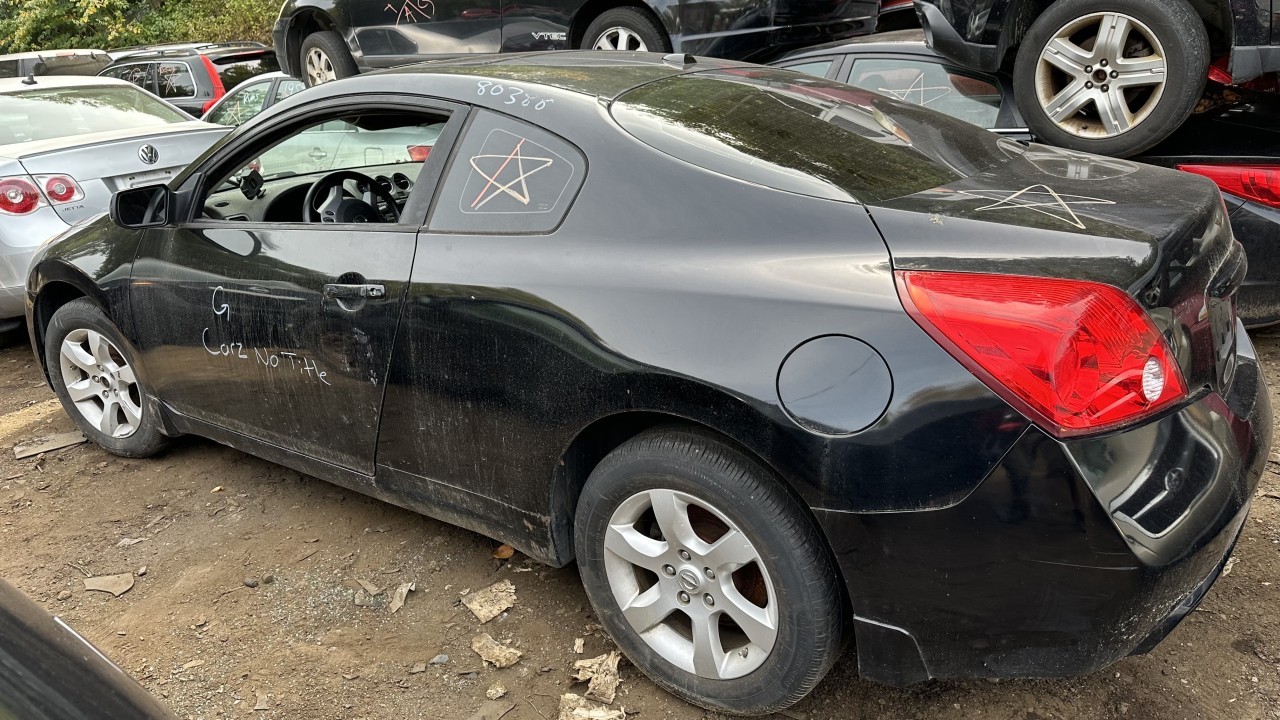 https://f005.backblazeb2.com/file/img-partshotlines-com/Inventory/NE179/Vehicle/63617_03.jpg
