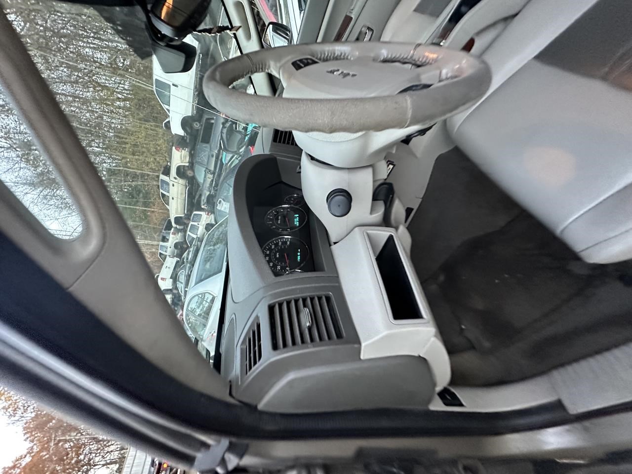 https://f005.backblazeb2.com/file/img-partshotlines-com/Inventory/NE179/Vehicle/64367_12.jpg