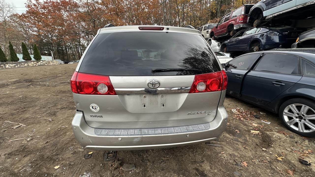 https://f005.backblazeb2.com/file/img-partshotlines-com/Inventory/NE179/Vehicle/64396_01.jpg