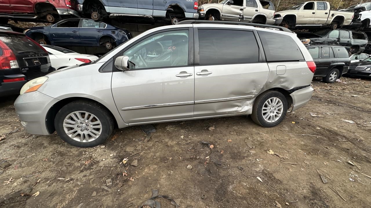 https://f005.backblazeb2.com/file/img-partshotlines-com/Inventory/NE179/Vehicle/64396_06.jpg