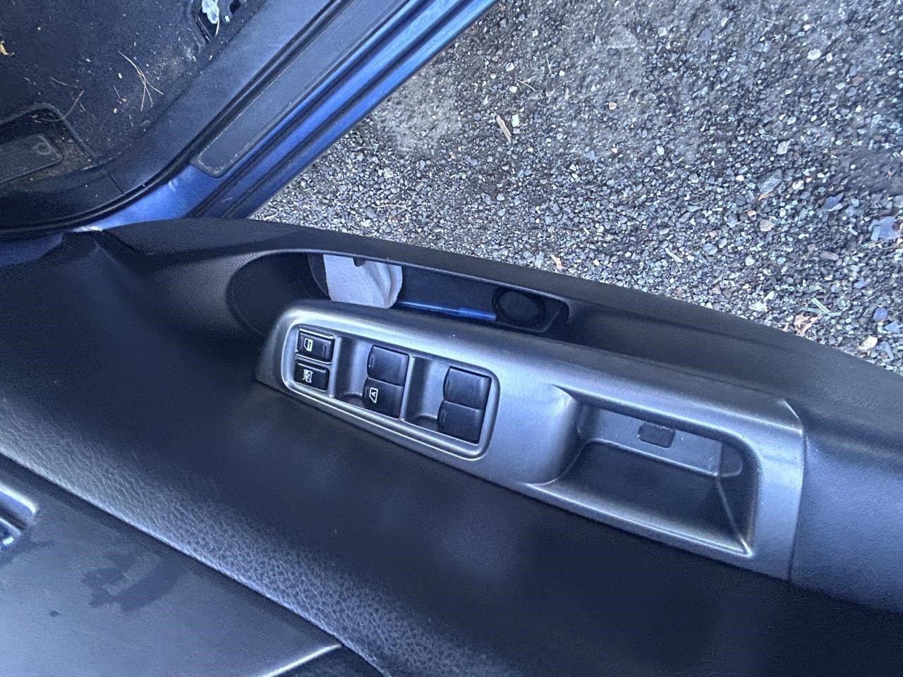 https://f005.backblazeb2.com/file/img-partshotlines-com/Inventory/NE179/Vehicle/64402_05.jpg